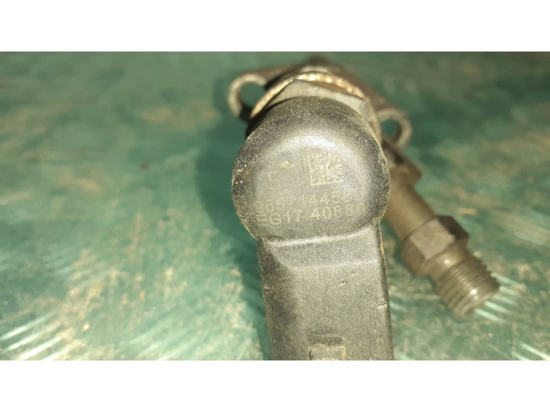 Recambio de inyector para peugeot 407 referencia OEM IAM 9657144580 EG1740886  Recambio de inyector para peugeot 407 referencia OEM IAM 9657144580 EG1740886