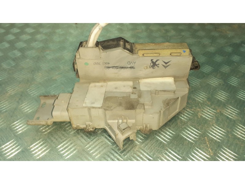 Recambio de cerradura puerta delantera derecha para peugeot 407 referencia OEM IAM 9660698180 40627097 