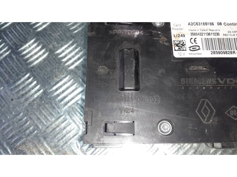 Recambio de conmutador de arranque para renault megane iii berlina 5 p referencia OEM IAM A2C53185186 285909828R A2C53217095