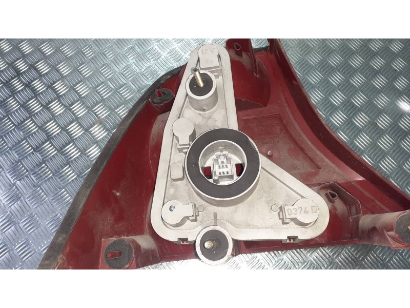 Recambio de piloto trasero derecho para ford focus berlina (cak) referencia OEM IAM CW170R  