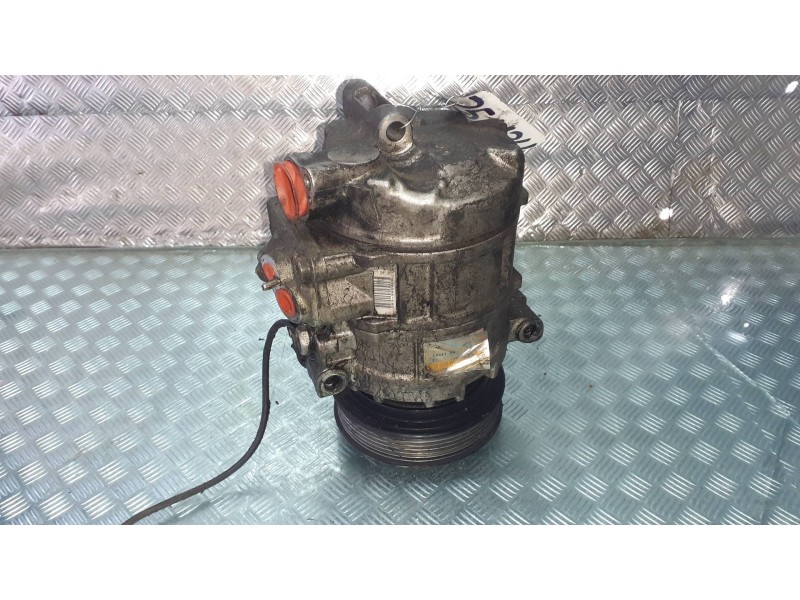 Recambio de compresor aire acondicionado para audi a6 berlina (4f2) referencia OEM IAM 4B0260805B  