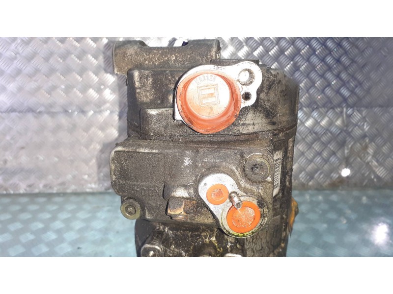 Recambio de compresor aire acondicionado para audi a6 berlina (4f2) referencia OEM IAM 4B0260805B  