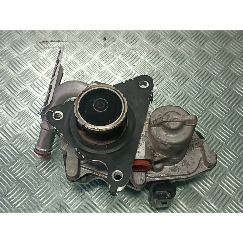 Recambio de valvula egr para volkswagen golf vii lim. referencia OEM IAM 04L131501S V29062884B DC2130617