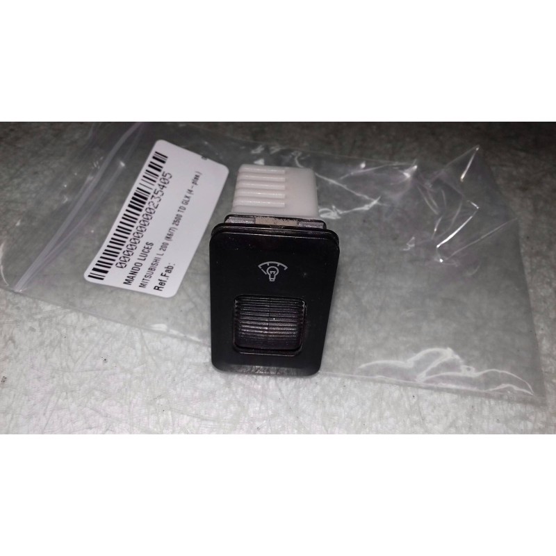 Recambio de mando luces para mitsubishi l 200 (k6/7) 2500 td glx (4-ptas.) referencia OEM IAM  4K03 