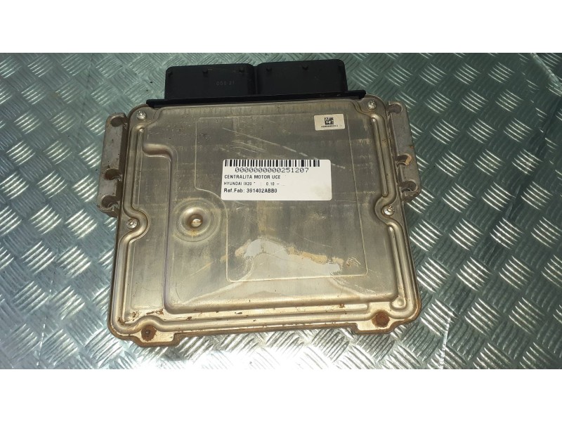 Recambio de centralita motor uce para hyundai ix20 referencia OEM IAM 391402ABB0 0281031578 BOSCH