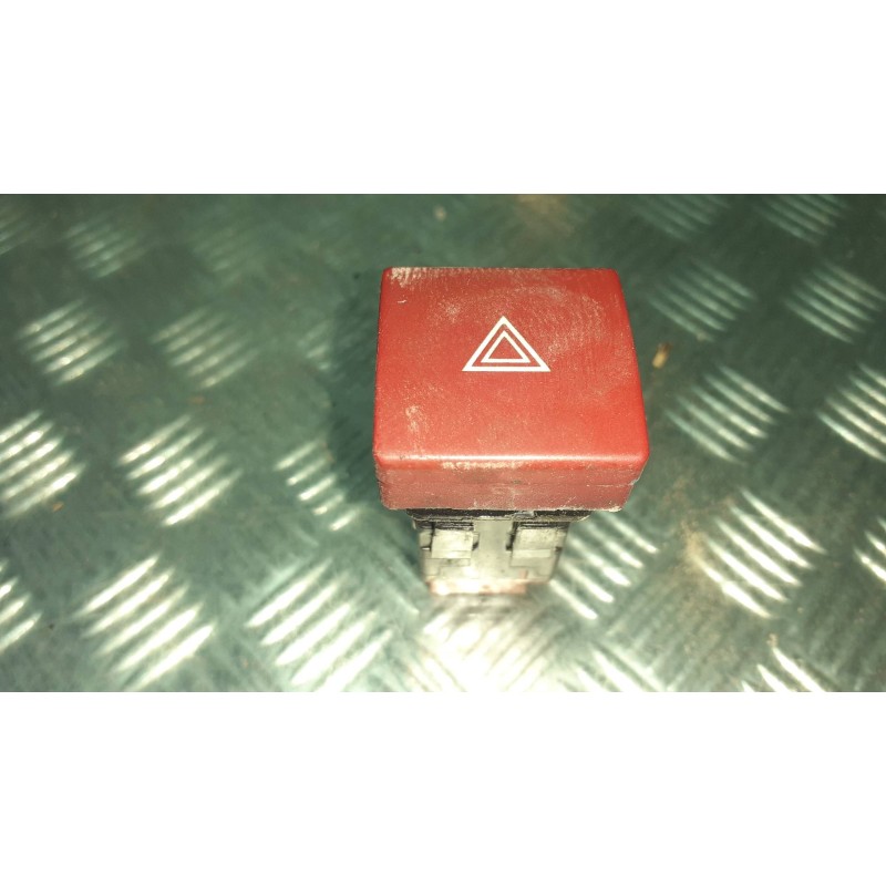 Recambio de warning para citroen berlingo cuadro referencia OEM IAM 96583113KA  3 PINES