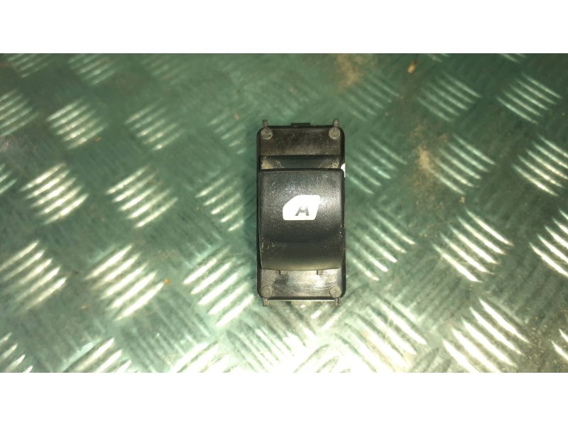 Recambio de mando elevalunas delantero izquierdo para citroen berlingo cuadro referencia OEM IAM 966955077  4 PINES