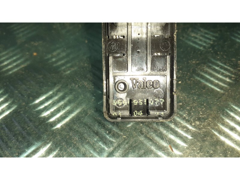 Recambio de mando elevalunas delantero izquierdo para citroen berlingo cuadro referencia OEM IAM 966955077  4 PINES