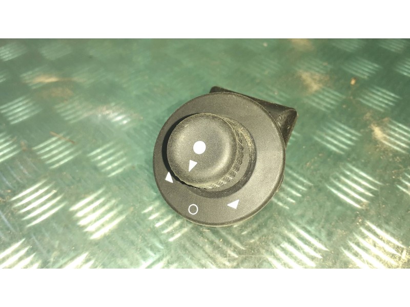 Recambio de mando retrovisor para citroen berlingo cuadro referencia OEM IAM 185526  11 PINES