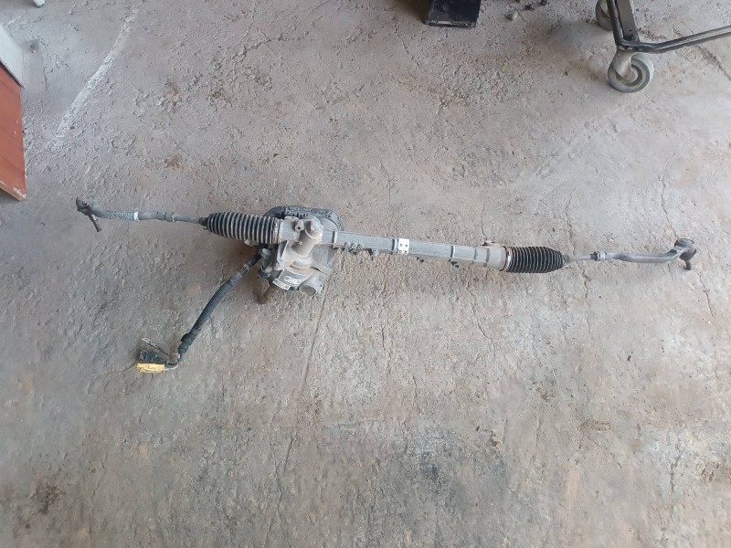 Recambio de cremallera direccion para peugeot 308 referencia OEM IAM F80000241900 5WK67004B ELECTRICA