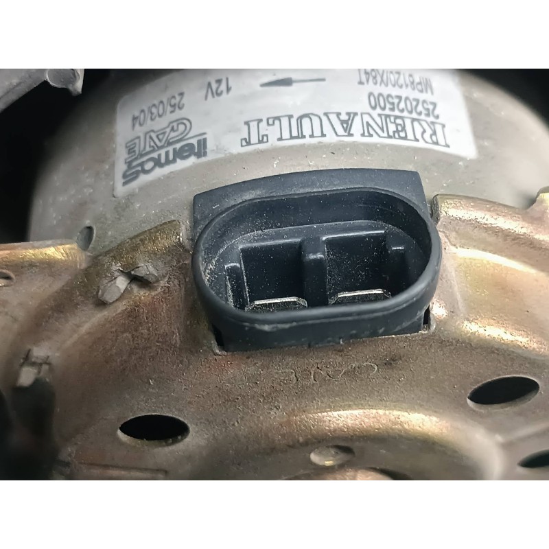 Recambio de electroventilador para renault megane ii classic berlina referencia OEM IAM 25202500 GATE CONECTOR 2 PINES