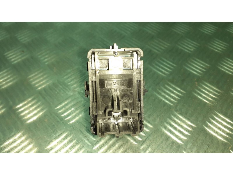 Recambio de mando elevalunas trasero izquierdo para ford ecosport (cr6) referencia OEM IAM 20191017A DG9T14529ABW 