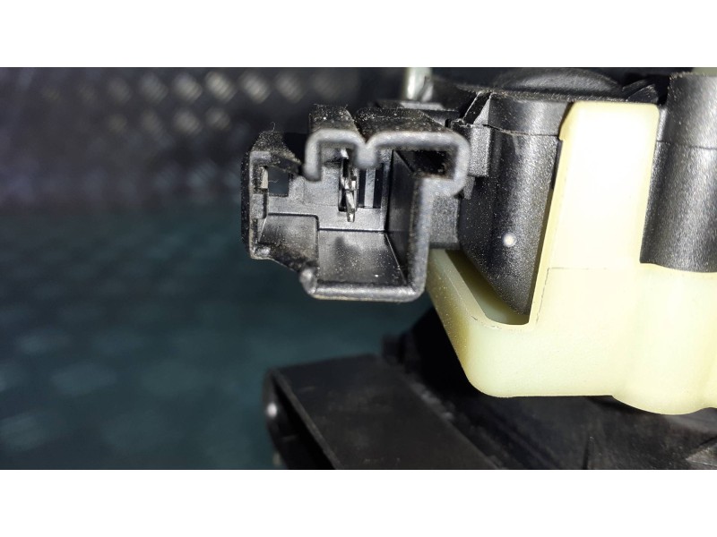 Recambio de cerradura maletero / porton para ford ecosport (cr6) referencia OEM IAM GN1A5426413BC 4021 4142