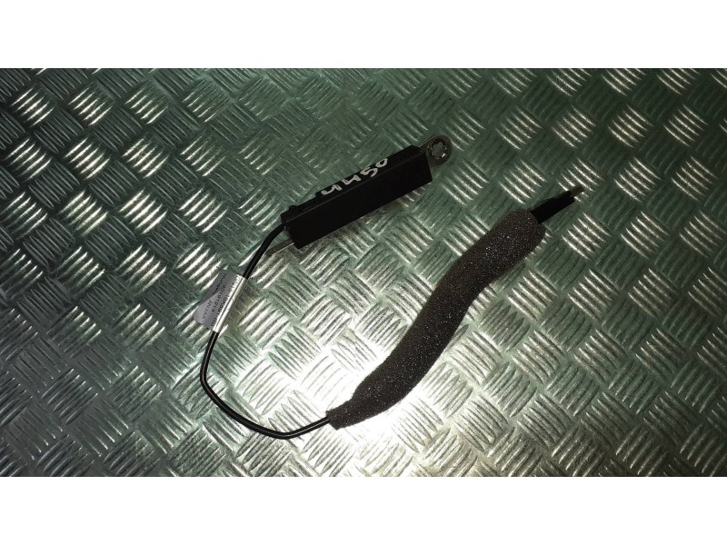 Recambio de antena para ford ecosport (cr6) referencia OEM IAM GN1518K891BB 20191213 