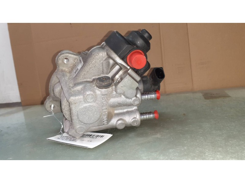 Recambio de bomba inyeccion para audi a4 ber. (b8) basis referencia OEM IAM 03L130755AC 0445010529 BOSCH