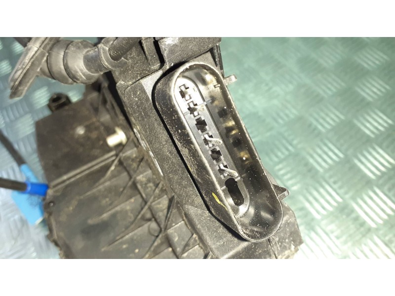 Recambio de cerradura puerta delantera derecha para ford ecosport (cr6) referencia OEM IAM GN15A219A64EC C75560103 