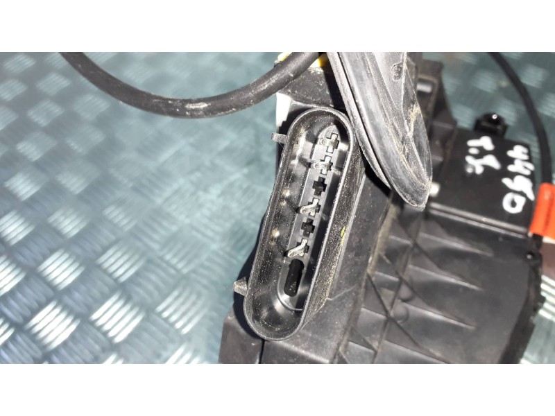 Recambio de cerradura puerta trasera izquierda para ford ecosport (cr6) referencia OEM IAM GN15A264A27ED  