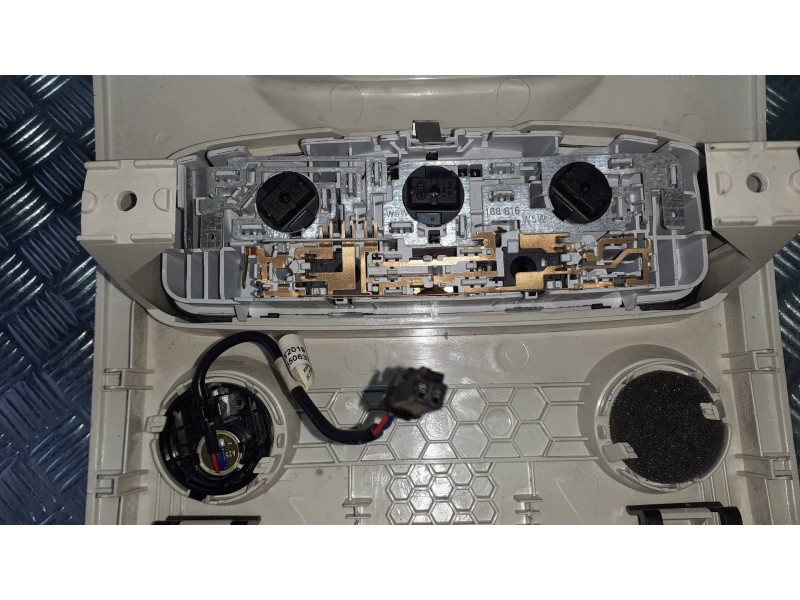 Recambio de luz interior para ford ecosport (cr6) referencia OEM IAM GN15A519A58C 091219A 