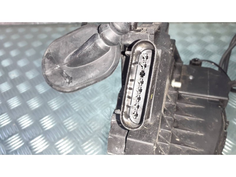 Recambio de cerradura puerta delantera izquierda para ford ecosport (cr6) referencia OEM IAM GN15A219A65FB C75561104 