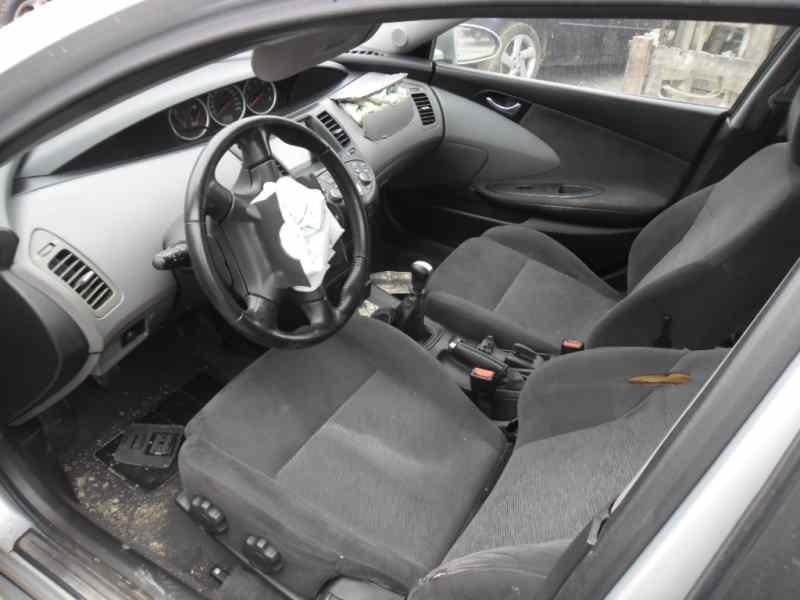 nissan primera berlina (p12) del año 2002