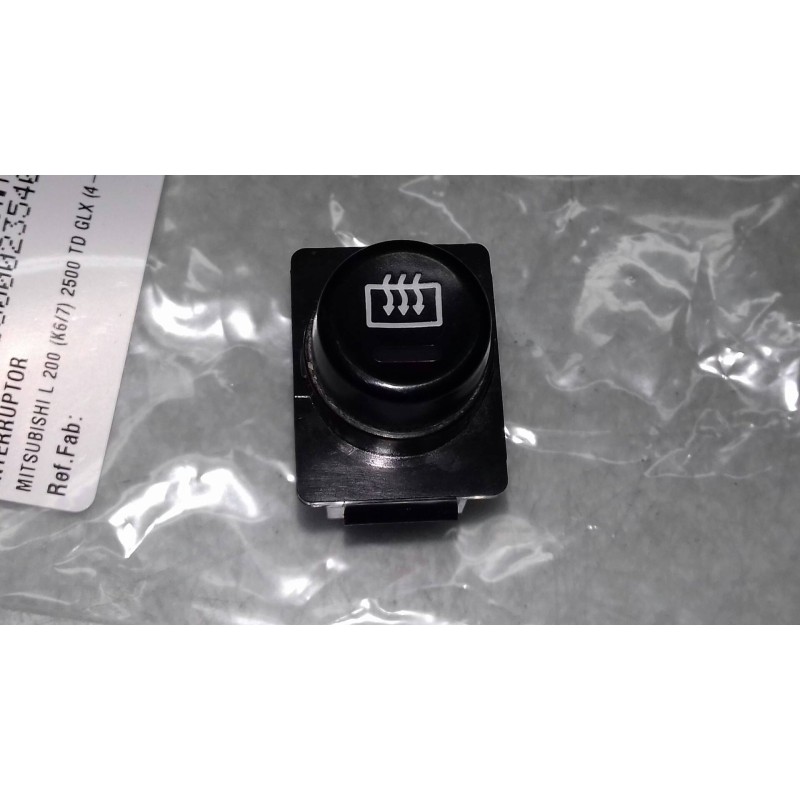 Recambio de interruptor para mitsubishi l 200 (k6/7) 2500 td glx (4-ptas.) referencia OEM IAM  4Y090 DESEMPAÑADOR TRASERO