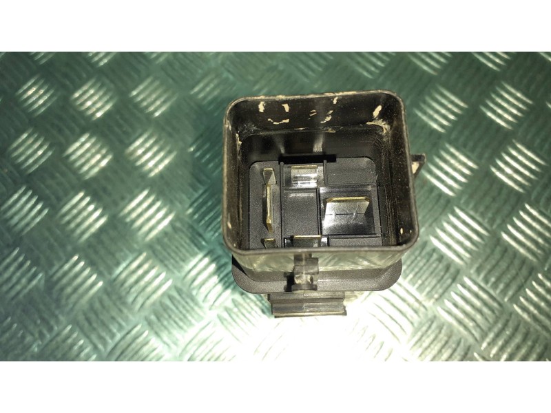 Recambio de caja precalentamiento para hyundai ix20 referencia OEM IAM 368332A000 6 PINES YUATECH