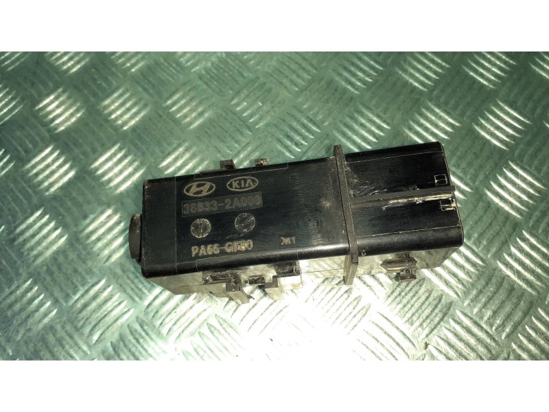 Recambio de caja precalentamiento para hyundai ix20 referencia OEM IAM 368332A000 6 PINES YUATECH