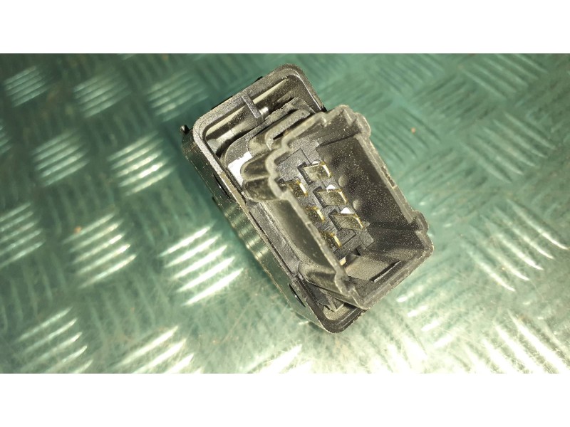 Recambio de mando elevalunas delantero derecho para citroen berlingo cuadro referencia OEM IAM 96624281  6 PINES