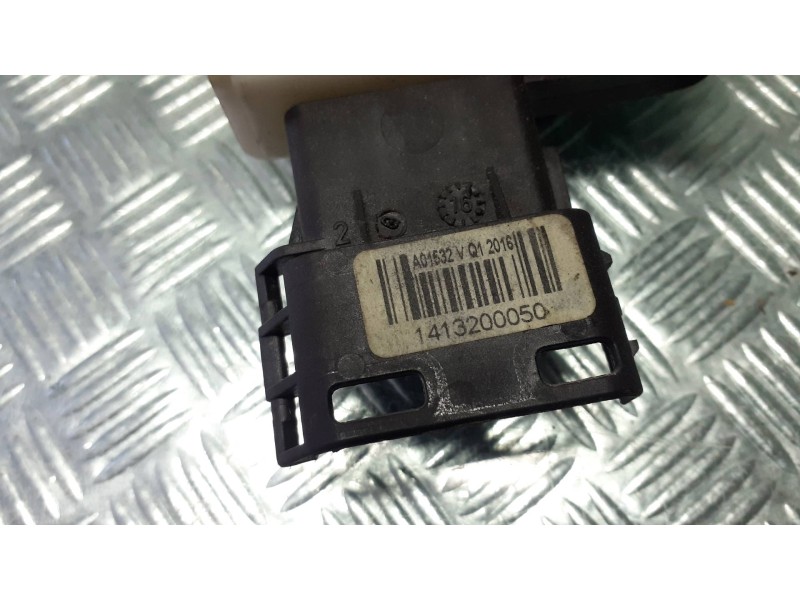 Recambio de cerradura maletero / porton para citroen berlingo cuadro referencia OEM IAM 6226W0076J8 A01863 1413200050