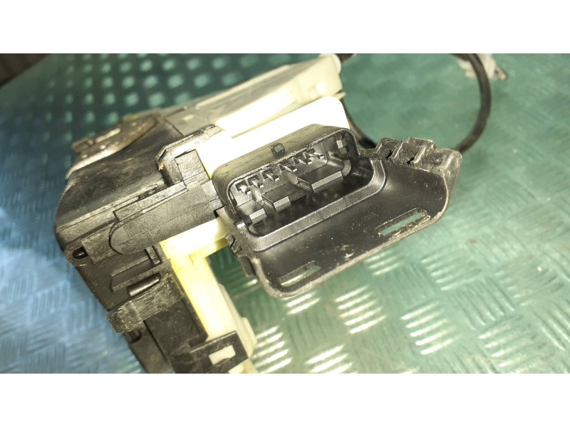 Recambio de cerradura maletero / porton para citroen berlingo cuadro referencia OEM IAM 6226W0076J8 A01863 1413200050