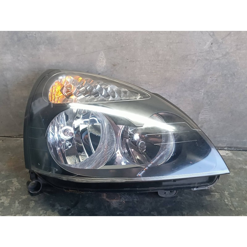 Recambio de faro derecho para renault clio ii fase ii (b/cb0) referencia OEM IAM 15601800RE  HELLA