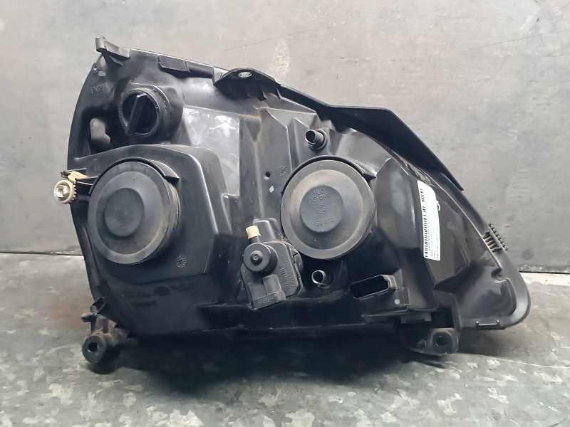 Recambio de faro izquierdo para renault clio ii fase ii (b/cb0) referencia OEM IAM 15601700L  HELLA