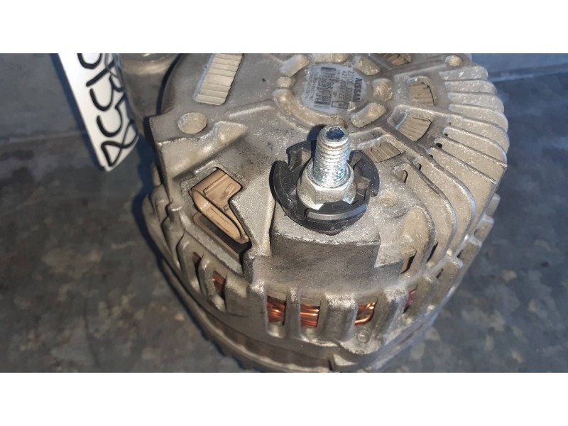 Recambio de alternador para nissan qashqai (j10) referencia OEM IAM 23100JD200 A2TJ0261ZE 120A