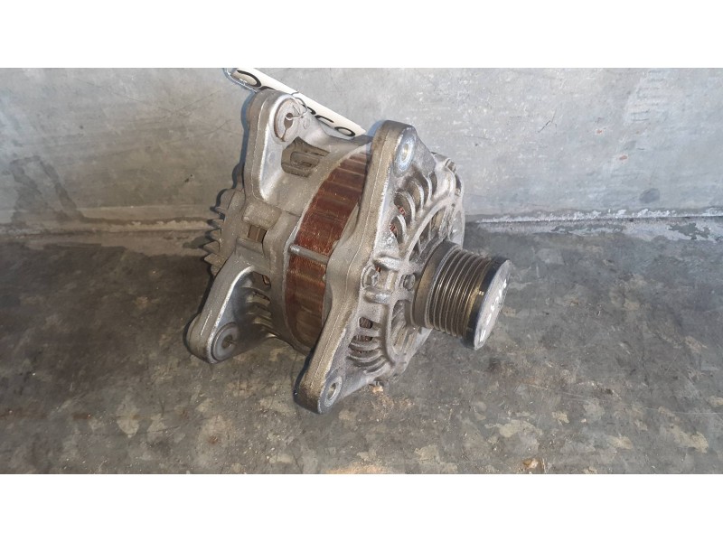 Recambio de alternador para nissan qashqai (j10) referencia OEM IAM 23100JD200 A2TJ0261ZE 120A