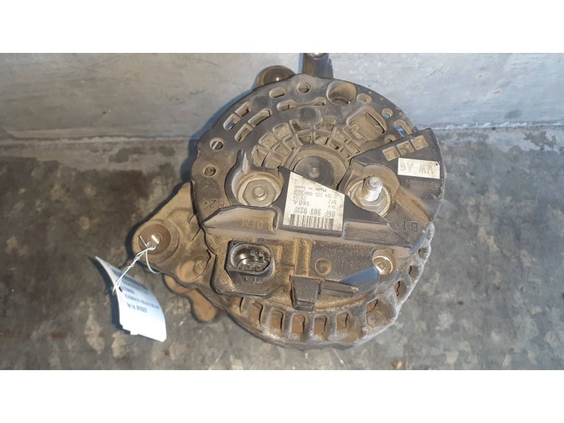 Recambio de alternador para volkswagen golf v berlina (1k1) referencia OEM IAM 06F903023F 0124525066 140A