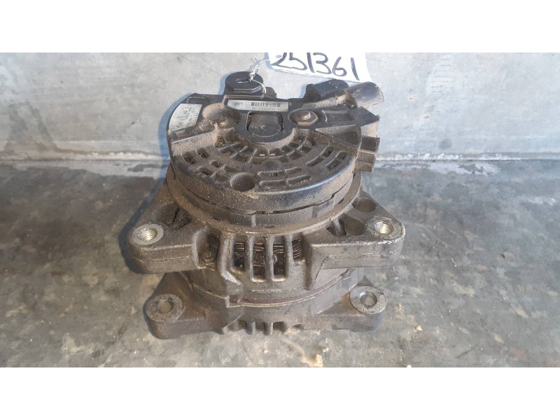 Recambio de alternador para peugeot partner (s2) referencia OEM IAM 0124525035 9646321880 150A