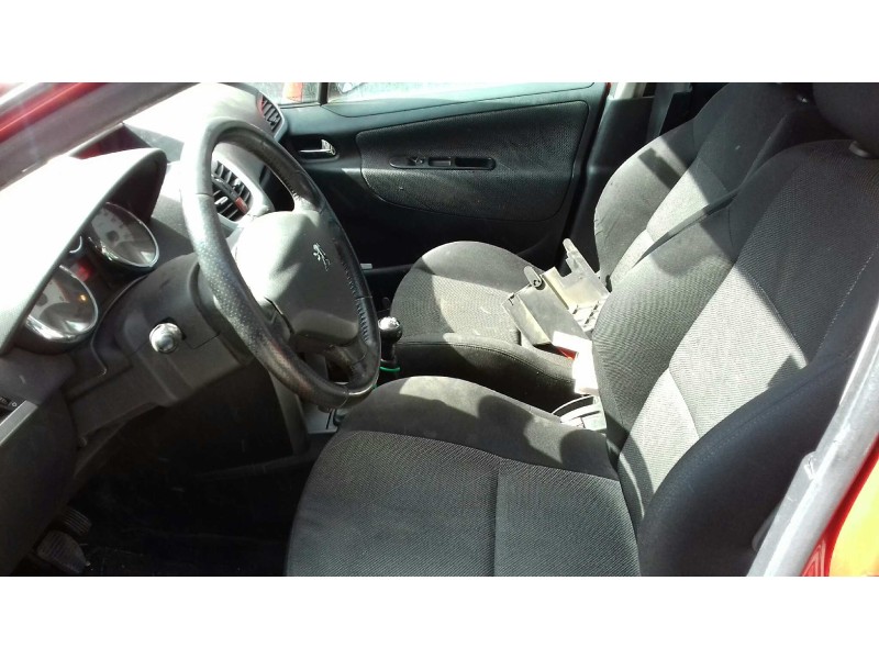 peugeot 207 del año 2009