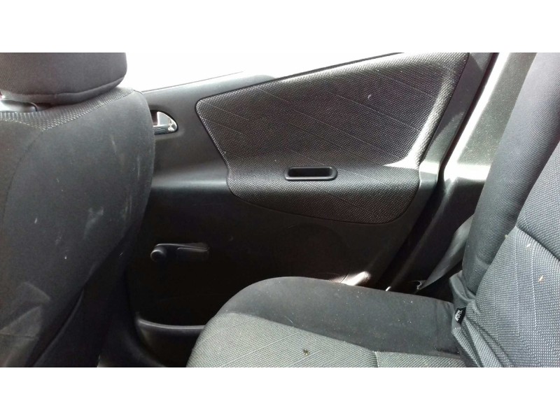 peugeot 207 del año 2009