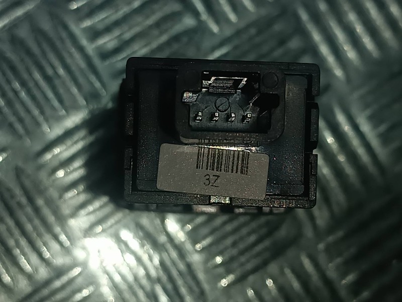 Recambio de mando regulacion faros para nissan pulsar (c13) referencia OEM IAM 50215N  4 PINES