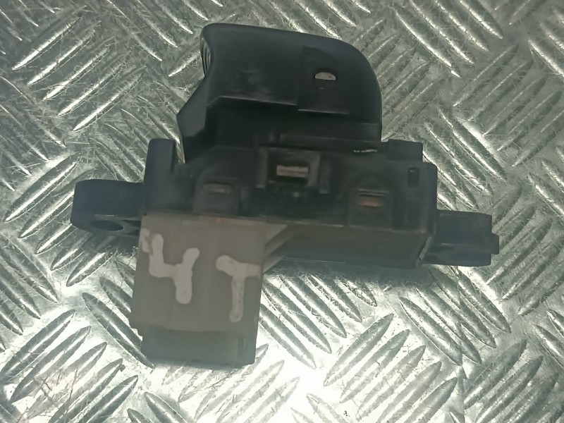 Recambio de mando elevalunas trasero derecho para nissan pulsar (c13) referencia OEM IAM 1571750  5 PINES