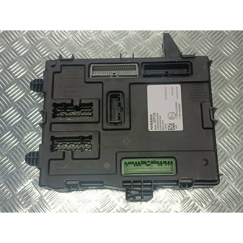 Recambio de caja reles / fusibles para nissan pulsar (c13) referencia OEM IAM 284B13ZP0A  