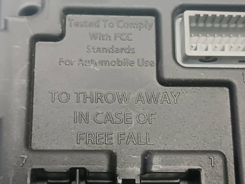 Recambio de caja reles / fusibles para nissan pulsar (c13) referencia OEM IAM 284B13ZP0A  