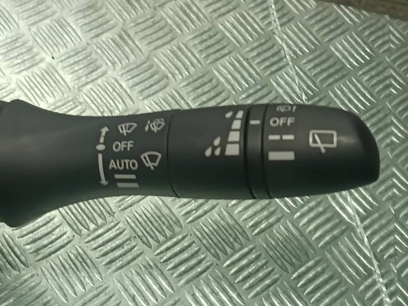 Recambio de mando multifuncion para nissan pulsar (c13) referencia OEM IAM 15520SD2  255544EA0A