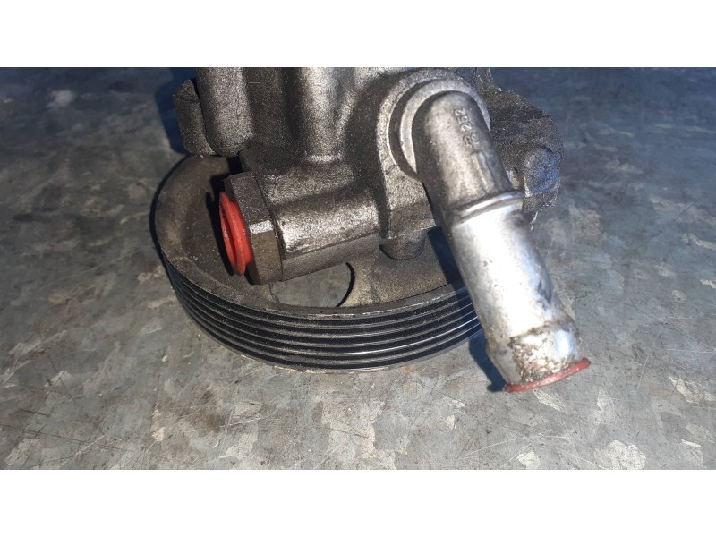 Recambio de bomba direccion para peugeot 407 referencia OEM IAM 96584192802 7617955559 