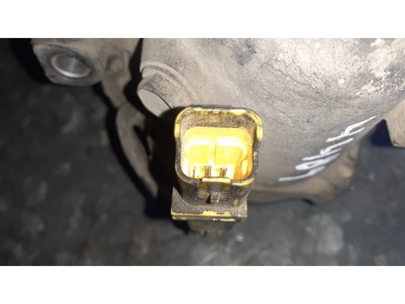 Recambio de compresor aire acondicionado para peugeot 407 referencia OEM IAM 96665740  