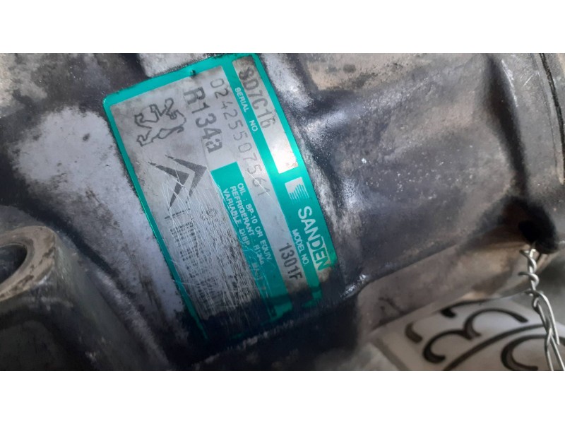 Recambio de compresor aire acondicionado para peugeot 407 referencia OEM IAM 96665740  