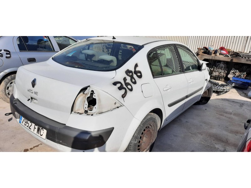 renault megane ii classic berlina del año 2007