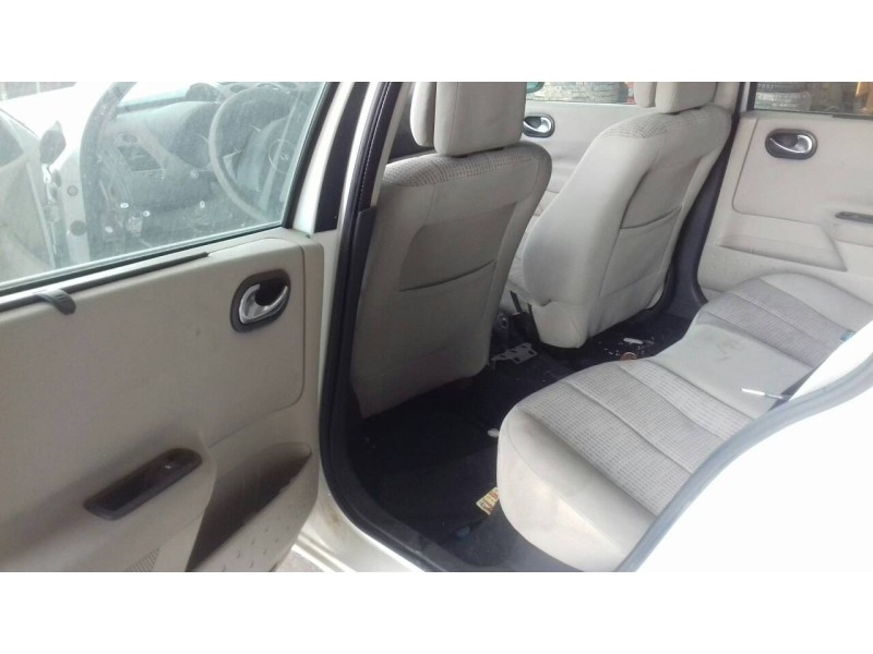 renault megane ii classic berlina del año 2007