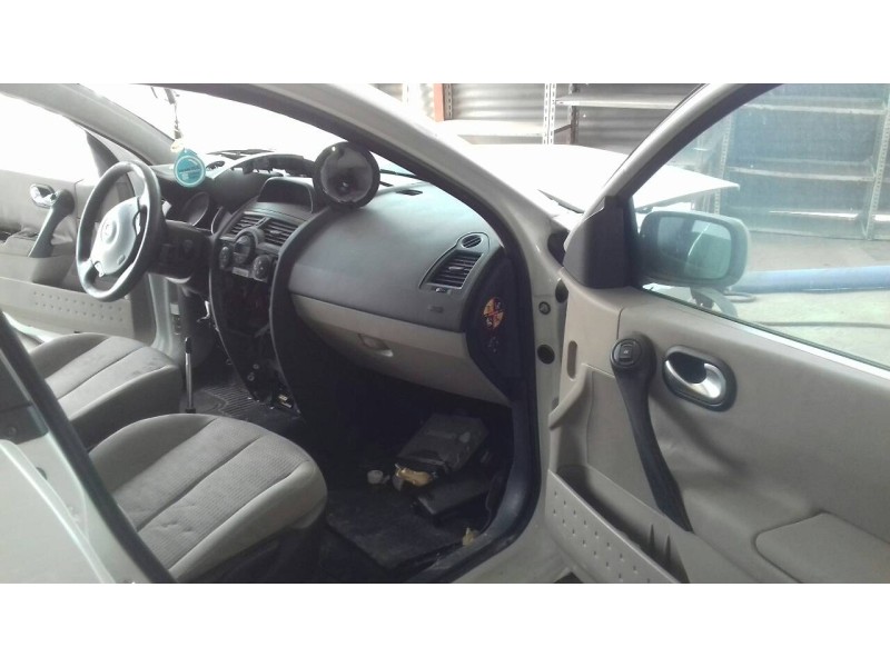 renault megane ii classic berlina del año 2007