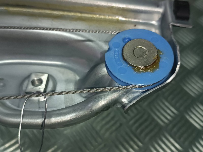 Recambio de elevalunas trasero derecho para nissan pulsar (c13) referencia OEM IAM 827003ZL0A CONCTOR 2 PINES ELECTRICO